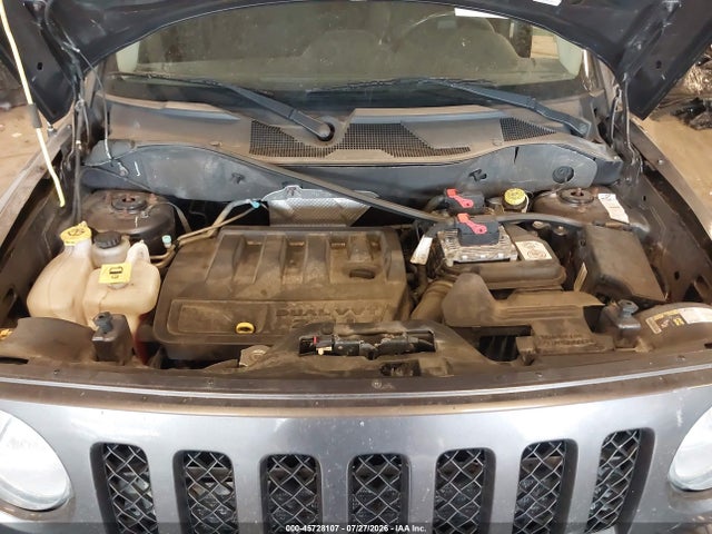 2015 Jeep Patriot Latitude მანქანა იყიდება აუქციონზე, vin: 1C4NJRFB4FD184070, აუქციონის ნომერი: 45728107