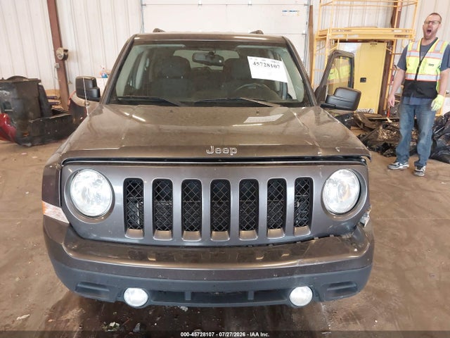 2015 Jeep Patriot Latitude მანქანა იყიდება აუქციონზე, vin: 1C4NJRFB4FD184070, აუქციონის ნომერი: 45728107