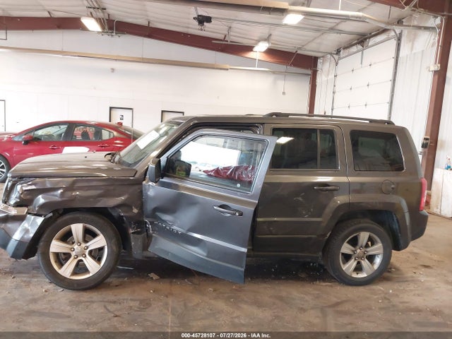 2015 Jeep Patriot Latitude მანქანა იყიდება აუქციონზე, vin: 1C4NJRFB4FD184070, აუქციონის ნომერი: 45728107
