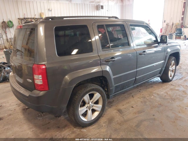 2015 Jeep Patriot Latitude მანქანა იყიდება აუქციონზე, vin: 1C4NJRFB4FD184070, აუქციონის ნომერი: 45728107