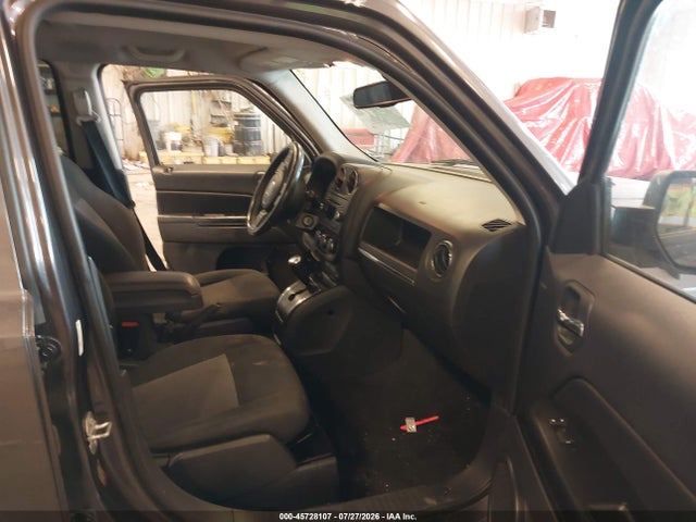2015 Jeep Patriot Latitude მანქანა იყიდება აუქციონზე, vin: 1C4NJRFB4FD184070, აუქციონის ნომერი: 45728107