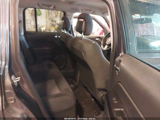 2015 Jeep Patriot Latitude მანქანა იყიდება აუქციონზე, vin: 1C4NJRFB4FD184070, აუქციონის ნომერი: 45728107