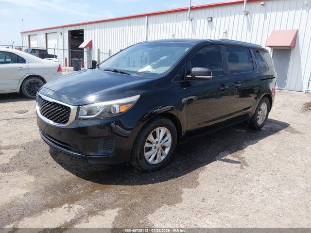 KIA SEDONA LX 2017 KNDMB5C12H6320510 Image 2