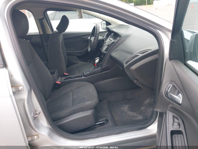 Продажа на аукционе авто 2015 Ford Focus Se, vin: 1FADP3K21FL351154, номер лота: 45728127