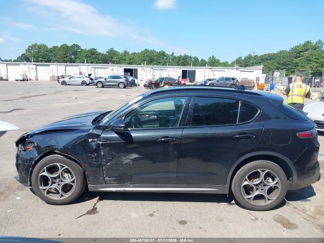 Продаж на аукціоні авто 2024 Alfa Romeo Stelvio Ti Awd, vin: ZASPAKBN4R7D75174, номер лоту: 45728137