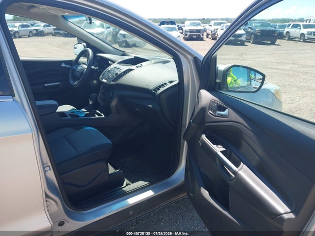 Ford ESCAPE SE 2017 1FMCU9GD9HUA41323 Image 5