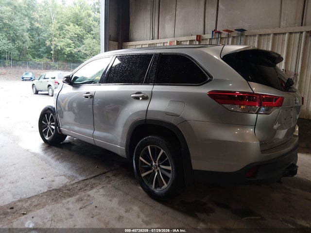 Продаж на аукціоні авто 2017 Toyota Highlander Xle, vin: 5TDJZRFH3HS453498, номер лоту: 45728209