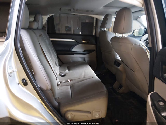 Продаж на аукціоні авто 2017 Toyota Highlander Xle, vin: 5TDJZRFH3HS453498, номер лоту: 45728209