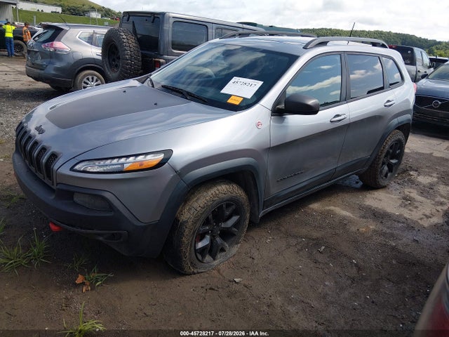 2017 Jeep Cherokee Trailhawk მანქანა იყიდება აუქციონზე, vin: 1C4PJMBSXHW531572, აუქციონის ნომერი: 45728217