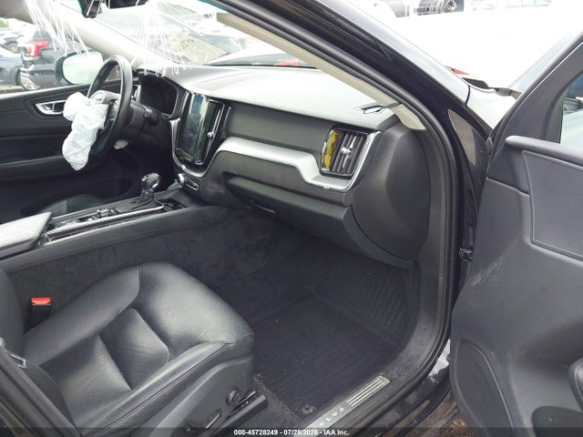 LYVA22RK9JB101542 Volvo Xc60 T6 Momentum