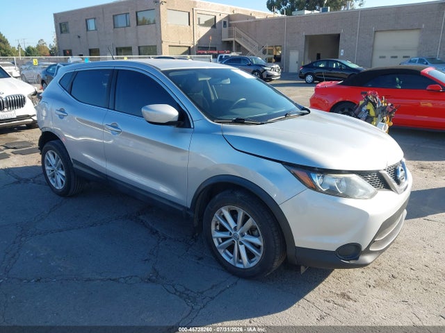 Auction sale of the 2017 Nissan Rogue Sport S, vin: JN1BJ1CP5HW028893, lot number: 45728260