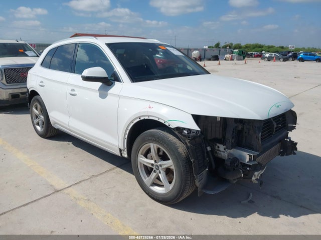 45728266 :رقم المزاد ، WA1AAAFY9M2093304 vin ، 2021 Audi Q5 Premium 45 Tfsi Quattro S Tronic مزاد بيع