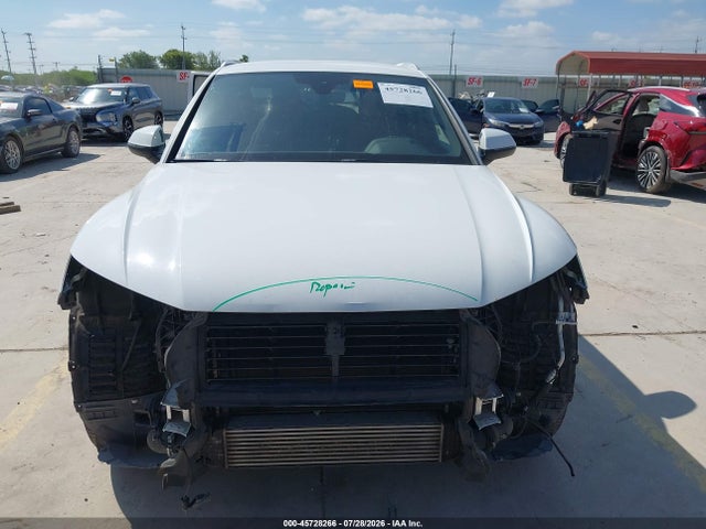 45728266 :رقم المزاد ، WA1AAAFY9M2093304 vin ، 2021 Audi Q5 Premium 45 Tfsi Quattro S Tronic مزاد بيع