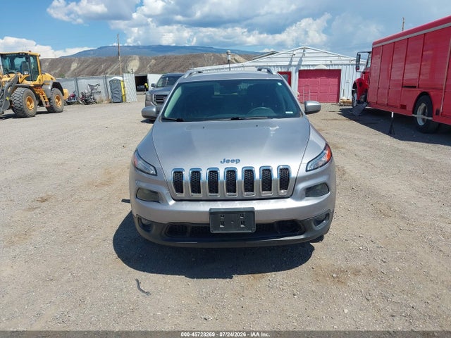 1C4PJMCX2JD585539 Jeep Cherokee Latitude 4x4