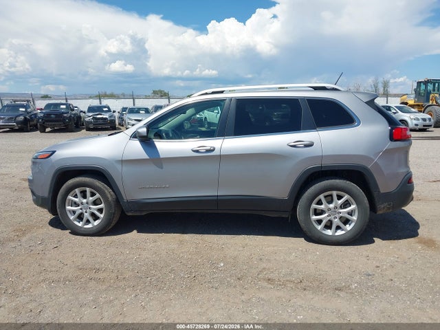 1C4PJMCX2JD585539 Jeep Cherokee Latitude 4x4