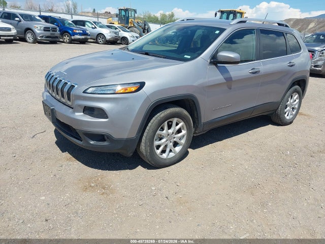1C4PJMCX2JD585539 Jeep Cherokee Latitude 4x4