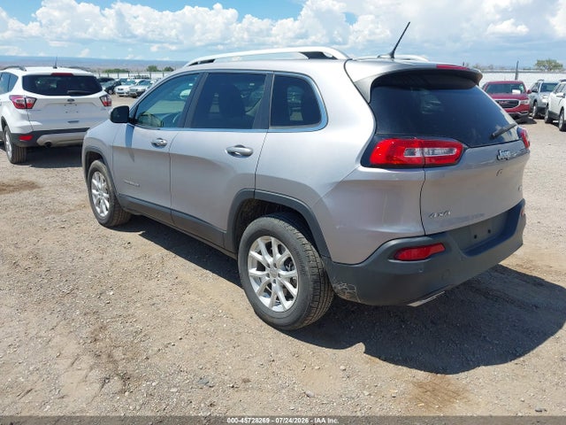 1C4PJMCX2JD585539 Jeep Cherokee Latitude 4x4