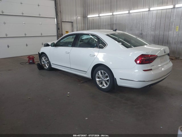 45728307 :رقم المزاد ، 1VWAT7A37HC086251 vin ، 2017 Volkswagen Passat 1.8t S مزاد بيع