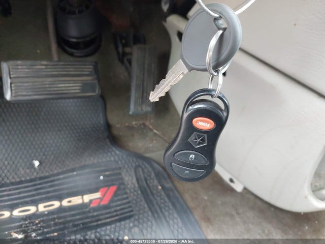 2005 Dodge Grand Caravan Sxt მანქანა იყიდება აუქციონზე, vin: 2D4GP44L55R484804, აუქციონის ნომერი: 45728309