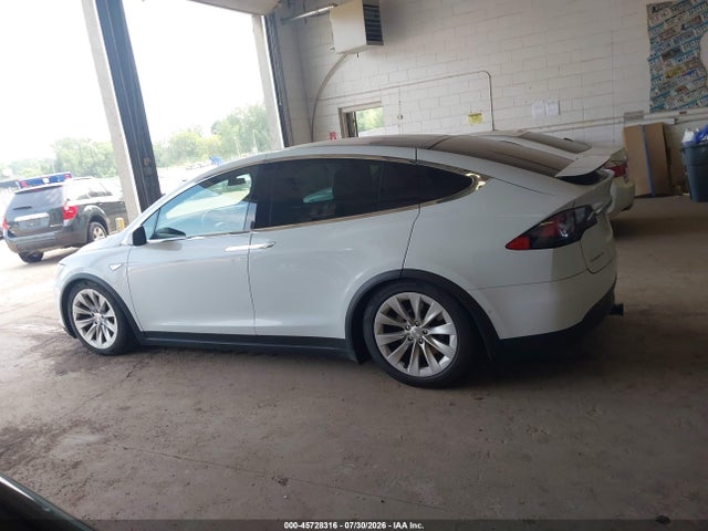 45728316 :رقم المزاد ، 5YJXCAE28GF011782 vin ، 2016 Tesla Model X 60d/70d/75d/90d مزاد بيع