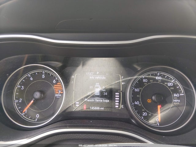 Продаж на аукціоні авто 2019 Jeep Cherokee Latitude Fwd, vin: 1C4PJLCB8KD115810, номер лоту: 45728337