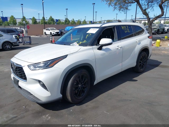 Toyota Highlander Limited 2020 5TDYZRAH7LS010317 Image 2