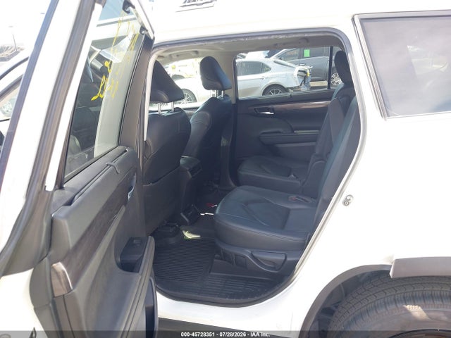 Toyota Highlander Limited 2020 5TDYZRAH7LS010317 Image 8