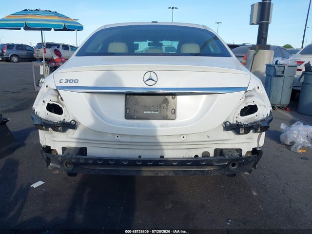 55SWF8DB5KU306858 Mercedes-Benz C 300