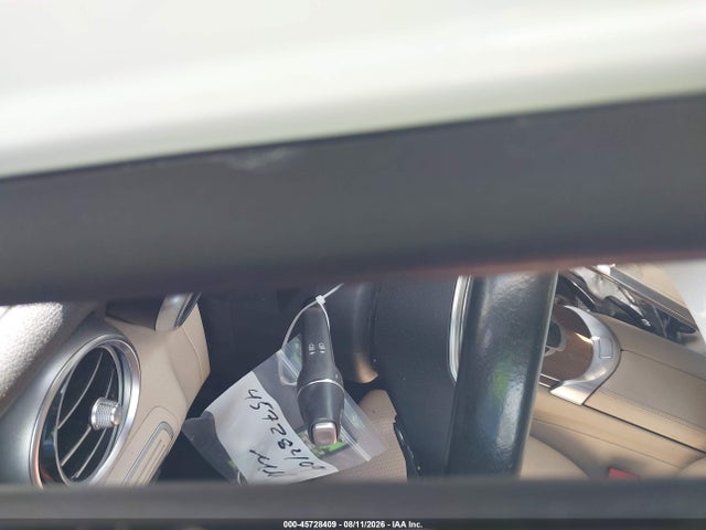 55SWF8DB5KU306858 Mercedes-Benz C 300