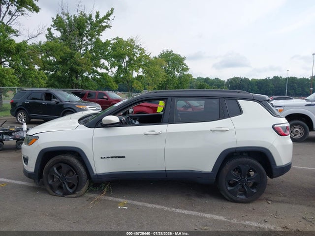 2019 Jeep Compass Altitude 4x4 მანქანა იყიდება აუქციონზე, vin: 3C4NJDBB9KT648600, აუქციონის ნომერი: 45728440