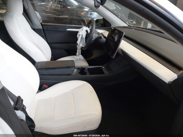 Auction sale of the 2025 Tesla Model Y Long Range Dual Motor All-wheel Drive, vin: 7SAYGDEE9SF302677, lot number: 45728445