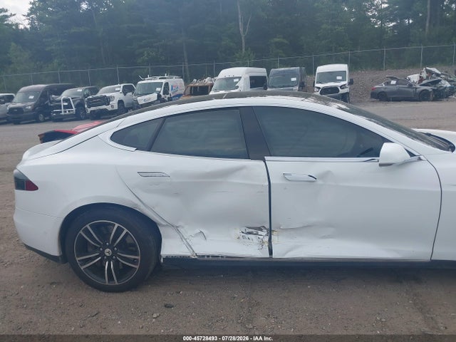 Tesla Model S 60/70/85 2015 5YJSA1H16FFP78161 Image 6