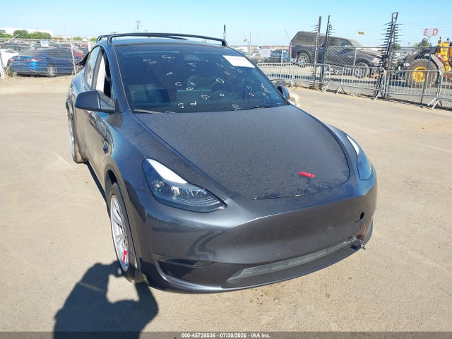 Продажа на аукционе авто 2024 Tesla Model Y Long Range Single Motor Rear-wheel Drive/rwd, vin: 7SAYGDED9RF038314, номер лота: 45728536