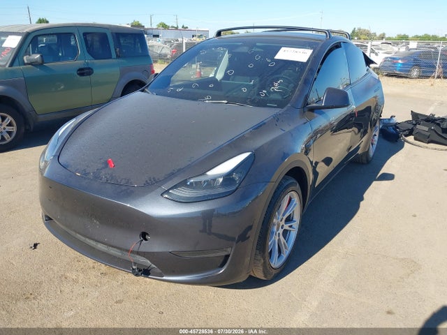 Продажа на аукционе авто 2024 Tesla Model Y Long Range Single Motor Rear-wheel Drive/rwd, vin: 7SAYGDED9RF038314, номер лота: 45728536