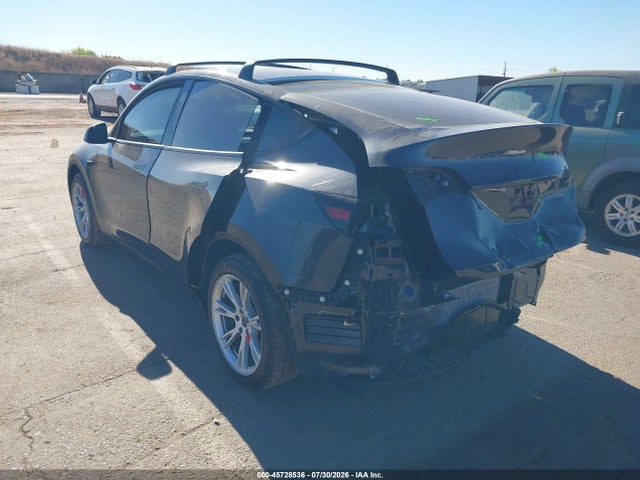 Продажа на аукционе авто 2024 Tesla Model Y Long Range Single Motor Rear-wheel Drive/rwd, vin: 7SAYGDED9RF038314, номер лота: 45728536