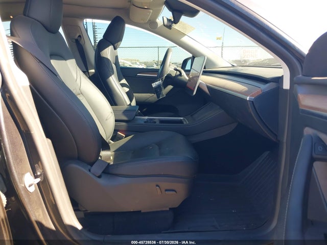 Продажа на аукционе авто 2024 Tesla Model Y Long Range Single Motor Rear-wheel Drive/rwd, vin: 7SAYGDED9RF038314, номер лота: 45728536