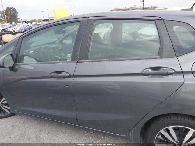 Honda FIT EX 2018 3HGGK5H88JM725930 Image 15