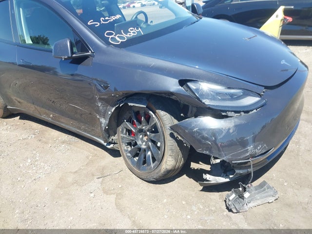 Продаж на аукціоні авто 2024 Tesla Model Y Long Range Dual Motor All-wheel Drive, vin: 7SAYGDEE0RF025931, номер лоту: 45728573