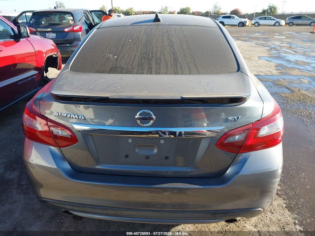 1N4AL3AP1JC164985 Nissan Altima 2.5 Sv