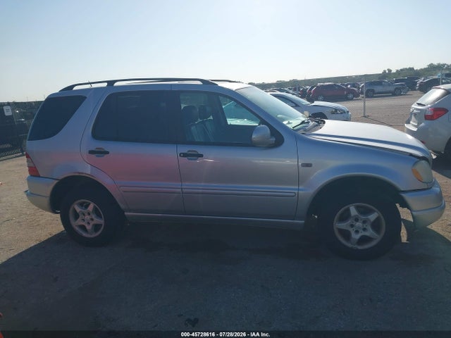 45728616 :رقم المزاد ، 4JGAB54E51A256448 vin ، 2001 Mercedes-benz Ml 320 مزاد بيع