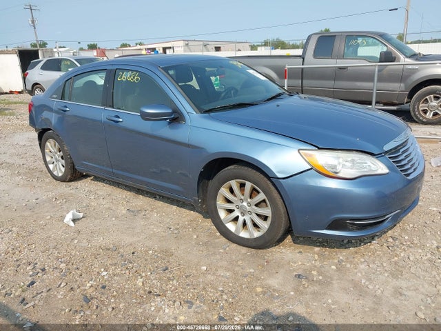 45728668 :رقم المزاد ، 1C3BC1FB5BN569287 vin ، 2011 Chrysler 200 Touring مزاد بيع