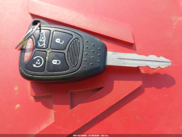 45728668 :رقم المزاد ، 1C3BC1FB5BN569287 vin ، 2011 Chrysler 200 Touring مزاد بيع