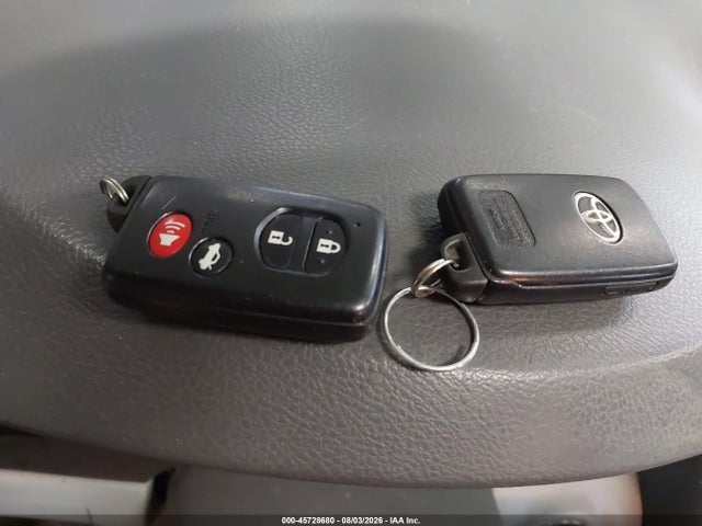 2011 Toyota Camry Hybrid მანქანა იყიდება აუქციონზე, vin: 4T1BB3EK8BU126760, აუქციონის ნომერი: 45728680