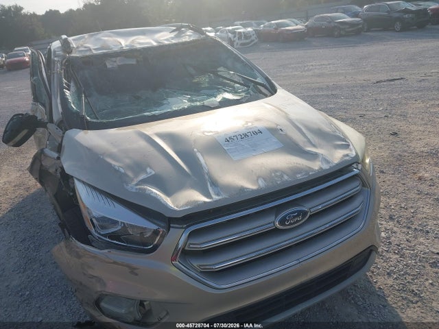 45728704 :رقم المزاد ، 1FMCU9JD9HUB41141 vin ، 2017 Ford Escape Titanium مزاد بيع
