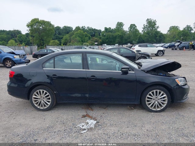 2015 Volkswagen Jetta 1.8t Se მანქანა იყიდება აუქციონზე, vin: 3VWD17AJXFM221672, აუქციონის ნომერი: 45728741
