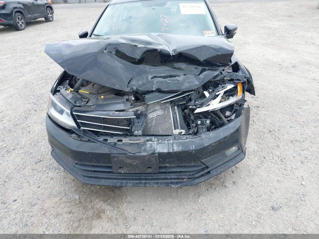 2015 Volkswagen Jetta 1.8t Se მანქანა იყიდება აუქციონზე, vin: 3VWD17AJXFM221672, აუქციონის ნომერი: 45728741