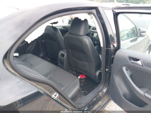 2015 Volkswagen Jetta 1.8t Se მანქანა იყიდება აუქციონზე, vin: 3VWD17AJXFM221672, აუქციონის ნომერი: 45728741