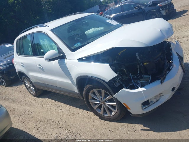 2018 Volkswagen Tiguan Limited 2.0t მანქანა იყიდება აუქციონზე, vin: WVGBV7AX7JK001615, აუქციონის ნომერი: 45728766