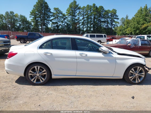 45728783 :رقم المزاد ، 55SWF4JB1GU161788 vin ، 2016 Mercedes-benz C 300 مزاد بيع