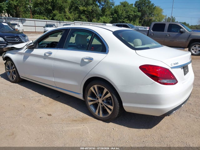 45728783 :رقم المزاد ، 55SWF4JB1GU161788 vin ، 2016 Mercedes-benz C 300 مزاد بيع